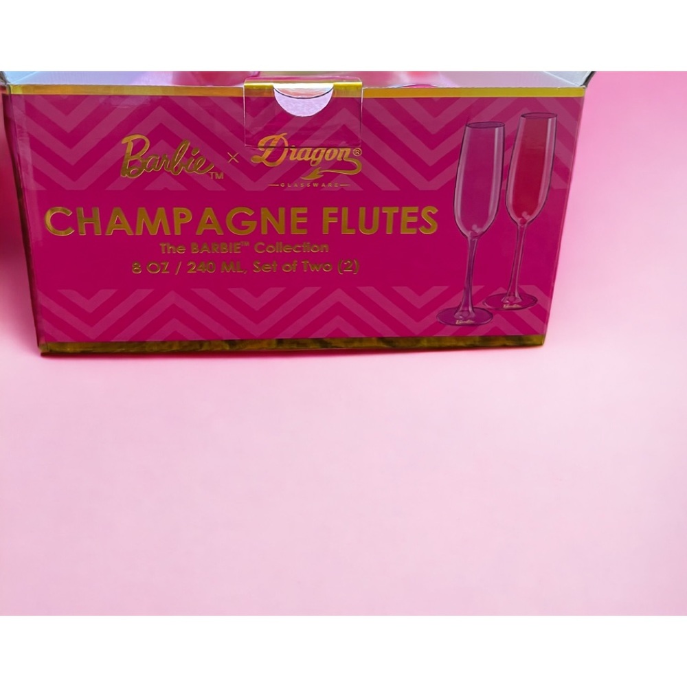 Barbie x Dragón NIB Pink Champagne Flute Set - Pink Crystal Stemware - Picture 3 of 5